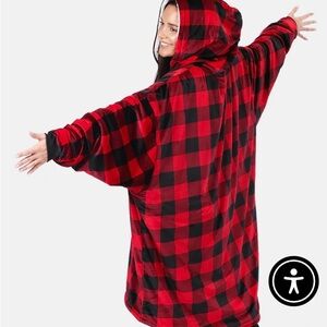 THE COMFY Red and Black Plaid wearable blanket